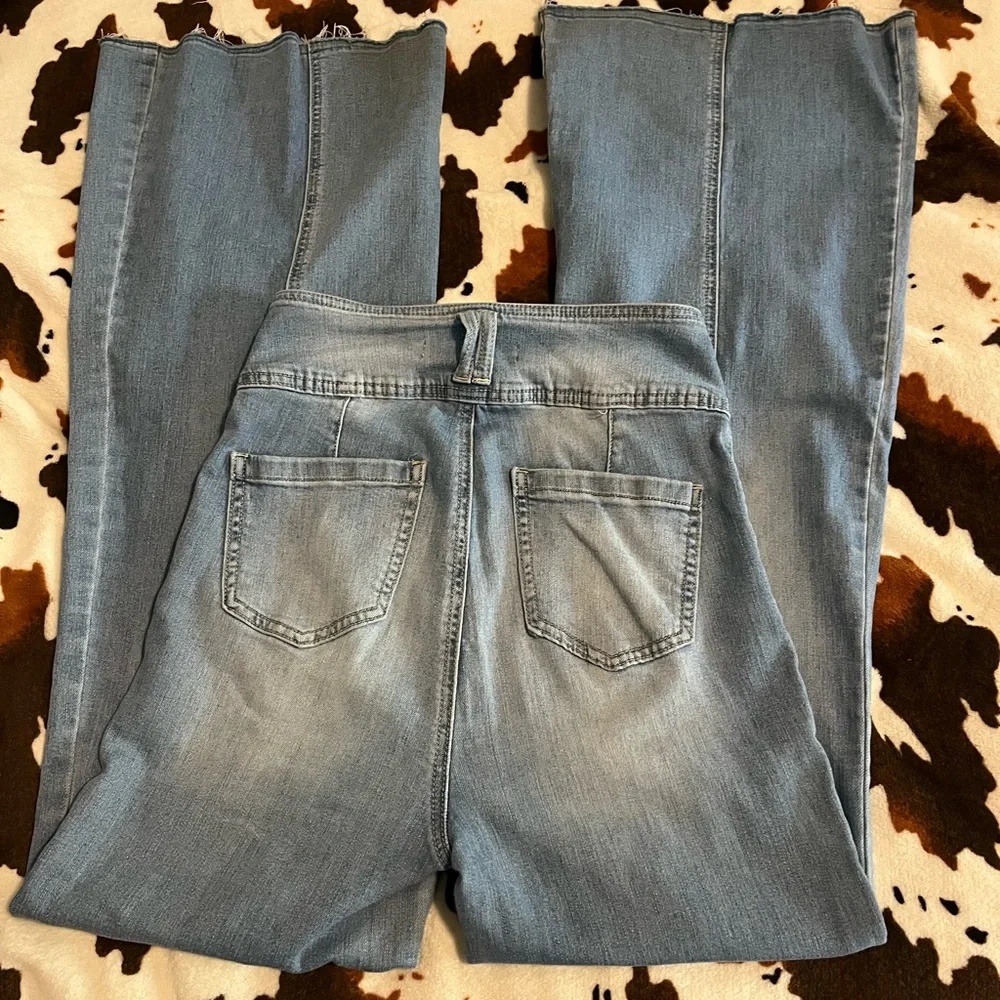 Seamed Flare Jeans - Picture 5 of 6